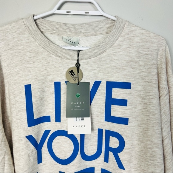 Kaffe Cream & Blue Crew Neck Sweatshirt “ live your live” women Size Large NWT - Picture 8 of 15